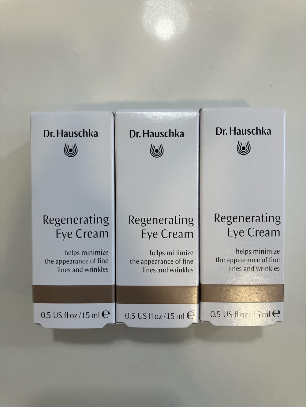 Regenerating Eye Cream - White